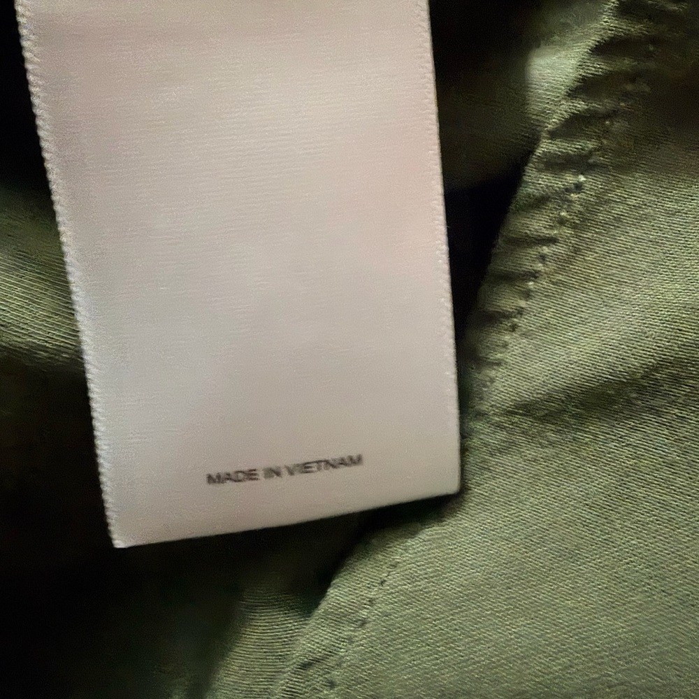 Express olive blouse - Picture 6 of 7